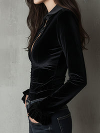 Blouse Chic en Velours Noir Profond V Ajustée Froncée avec Finition Satinée